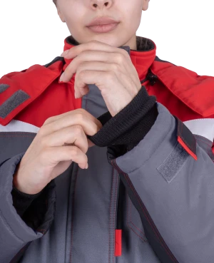 Костюм женский КМ-10 ЛЮКС от пониженных температур воздуха и ветра, механических воздействий и ОПЗ (куртка, брюки), серый/красный/черный Кос 237